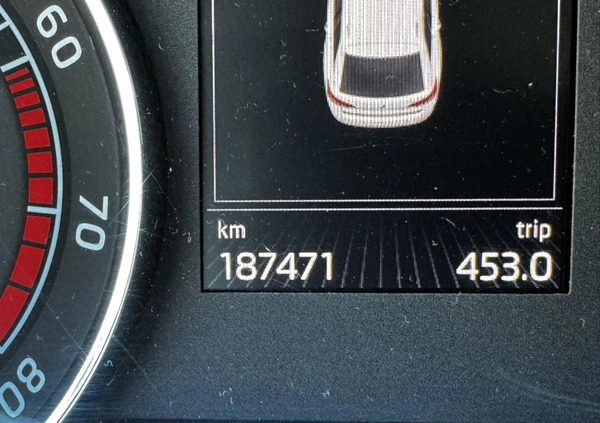 Skoda Superb cena 69999 przebieg: 188000, rok produkcji 2016 z Świnoujście małe 137